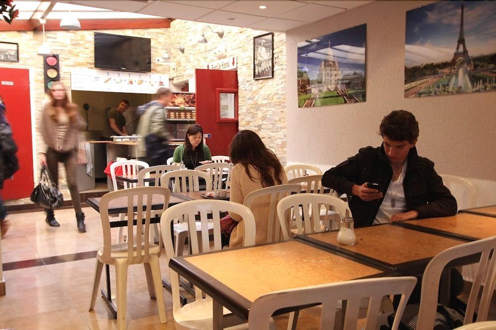 Internationale Des Jeunes * Parigi